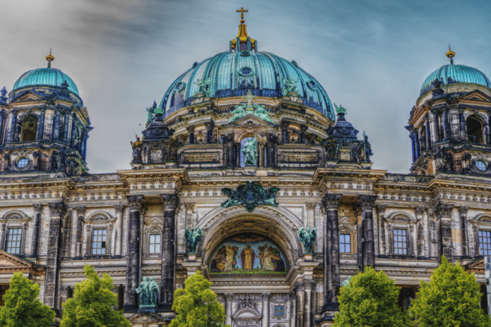 Almanya'da oturum izni almak için gerekenler