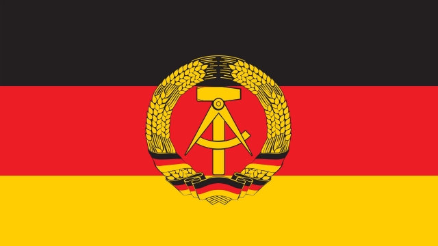 Doğu Almanya Bayrağı