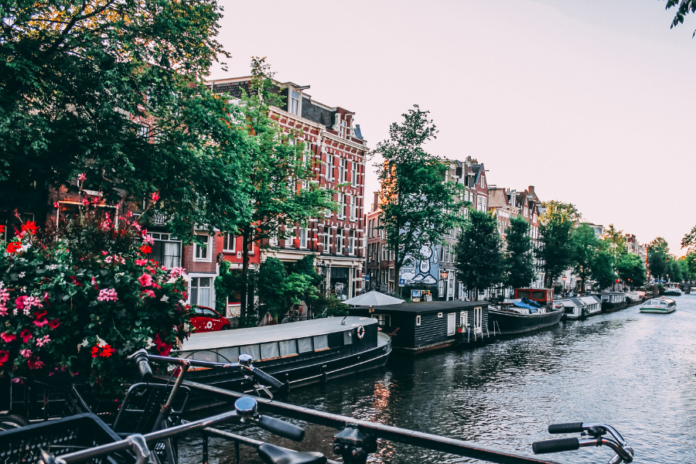 Amsterdam'da yaşamak