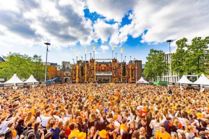 Hollanda Resmi Tatiller